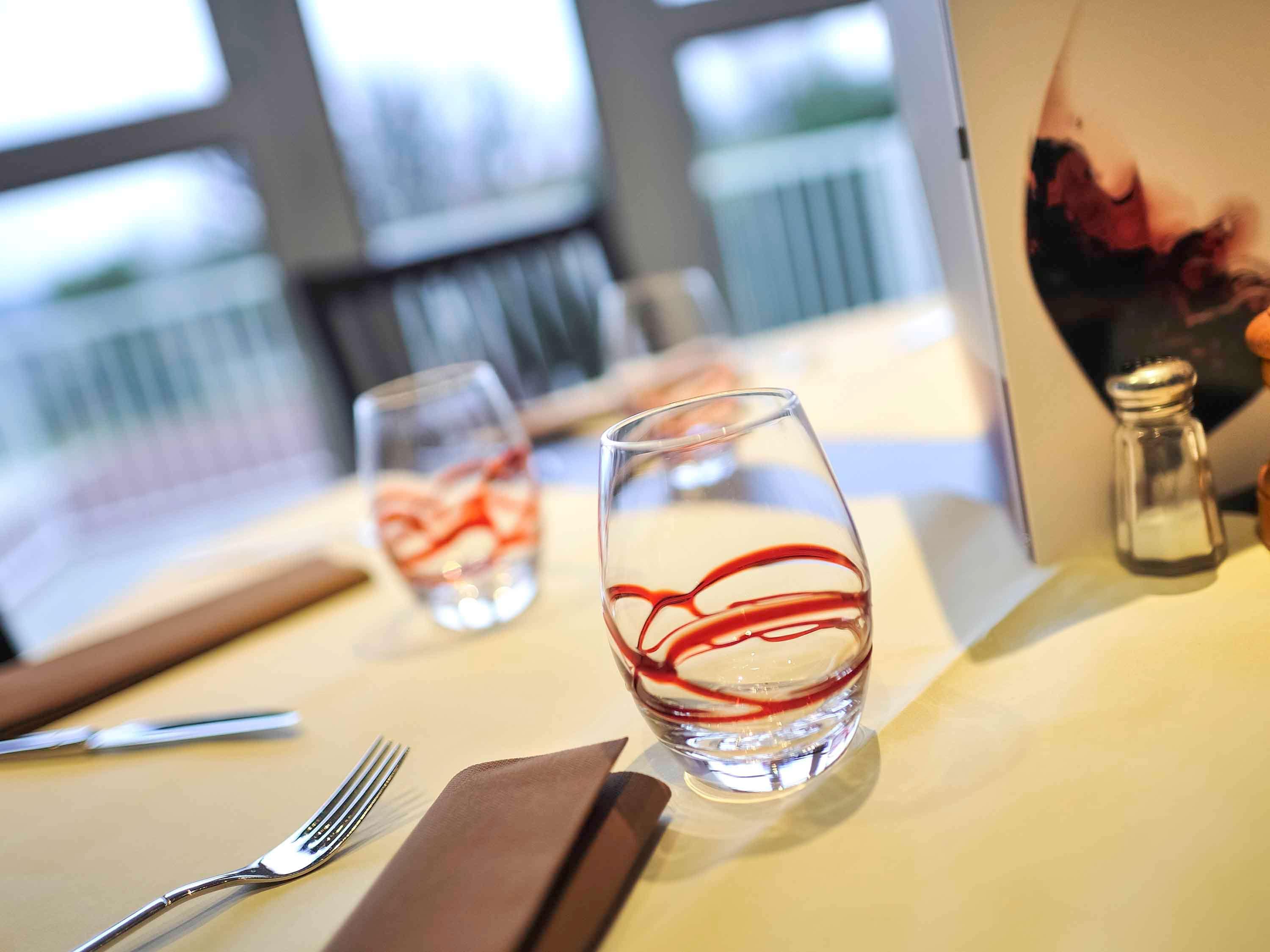Mercure Rouen Val De Reuil Val-de-Reuil Екстер'єр фото